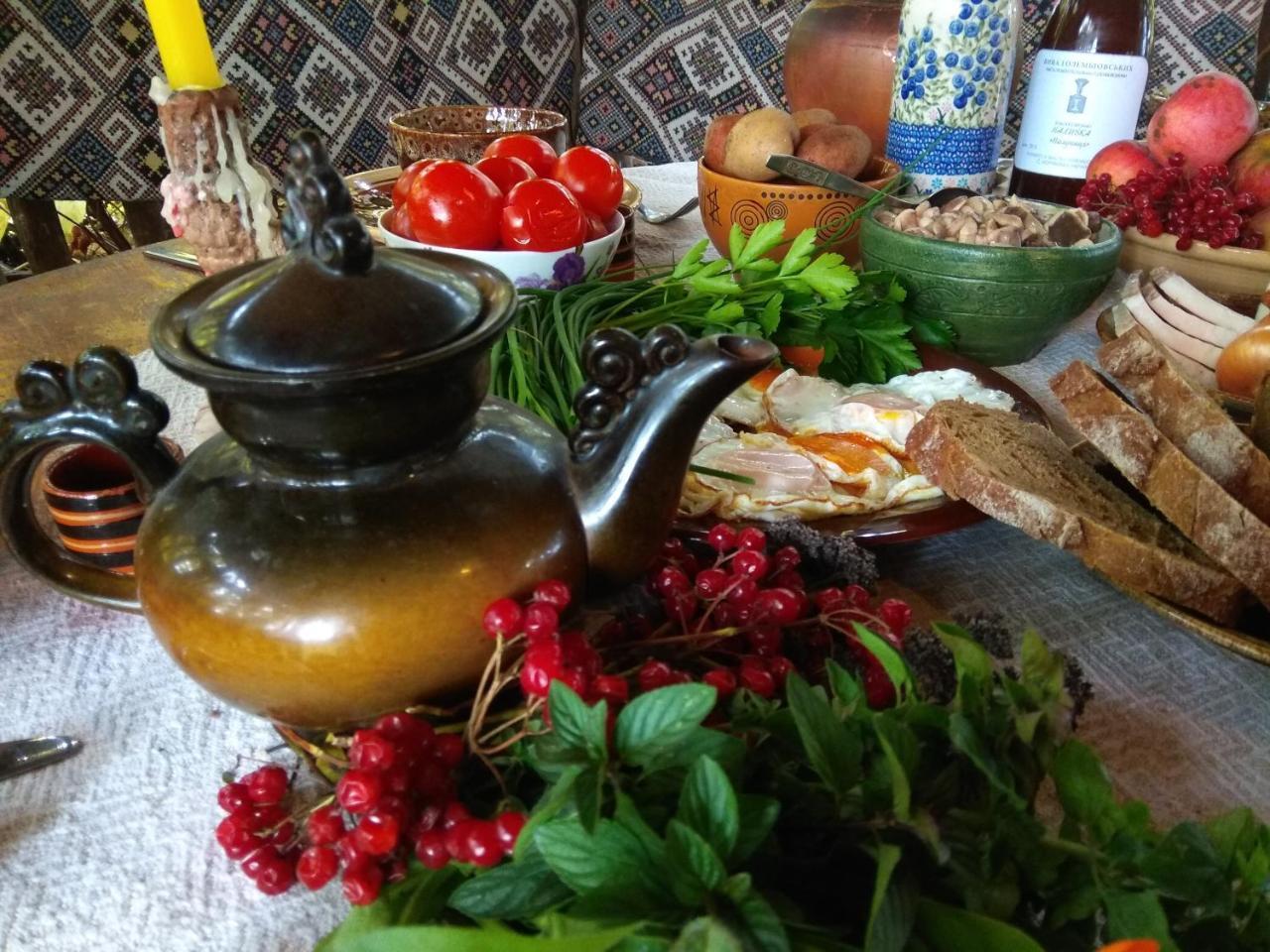 Koryakivskyi Rai Guest House Dmitrenki ภายนอก รูปภาพ
