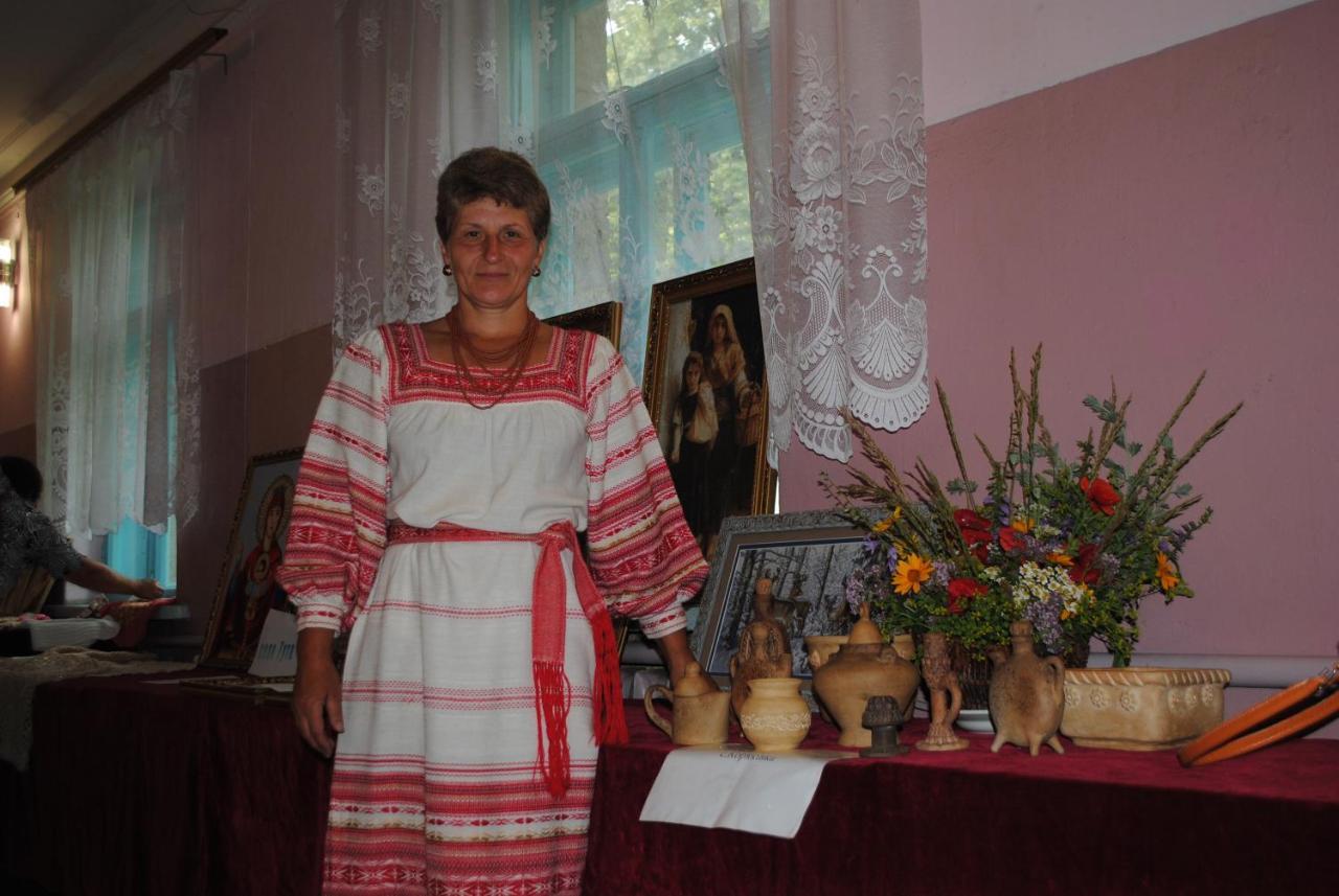 Koryakivskyi Rai Guest House Dmitrenki ภายนอก รูปภาพ