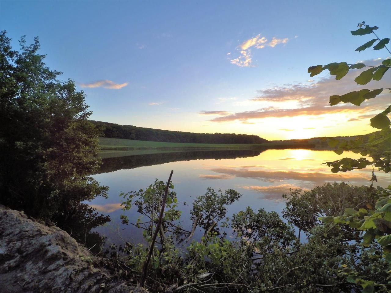 Koryakivskyi Rai Guest House Dmitrenki ภายนอก รูปภาพ